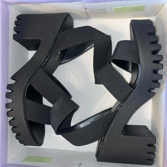 Madden Girl Women's Sohoo Heeled Sandal - Picture 8 of 8